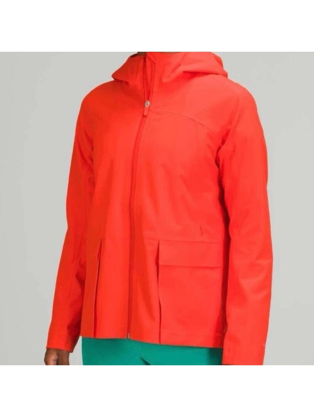 Lululemon StretchSeal Relaxed-Fit Rain
Jacket 6